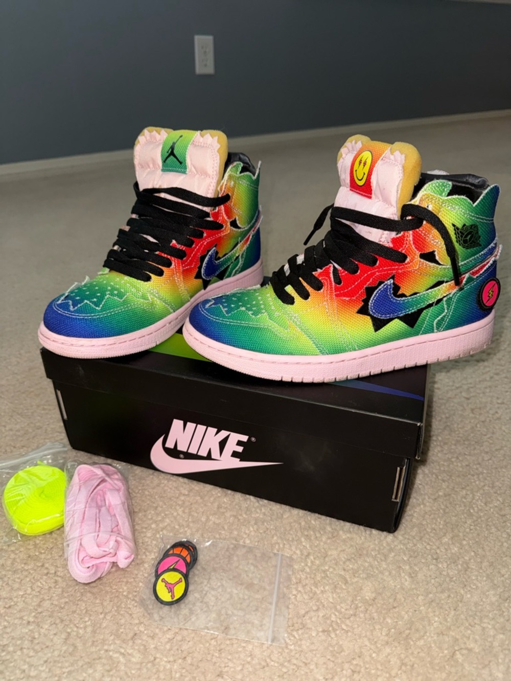 J. Balvin X Jordan Air Jordan 1 Size 5 - Retro High Sneaker Shoe